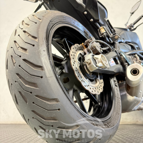 YAMAHA MT-07 700 ABS, Foto 9