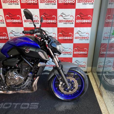 YAMAHA MT-07 700 ABS, Foto 5