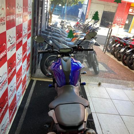 YAMAHA MT-07 700 ABS, Foto 6