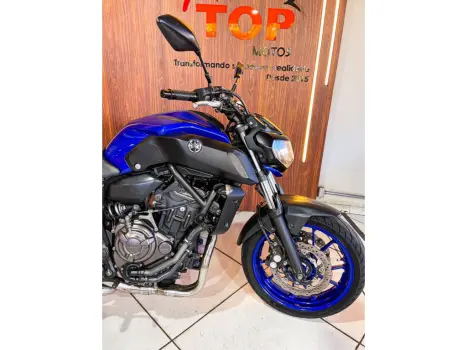 YAMAHA MT-07 700 ABS, Foto 2