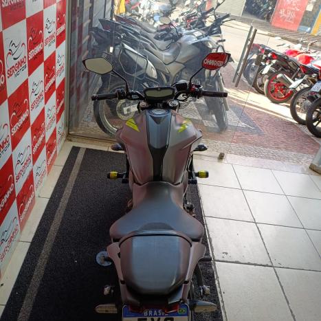 YAMAHA MT-07 700 ABS, Foto 6