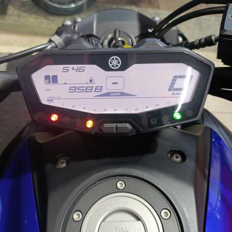 YAMAHA MT-07 700 ABS, Foto 5