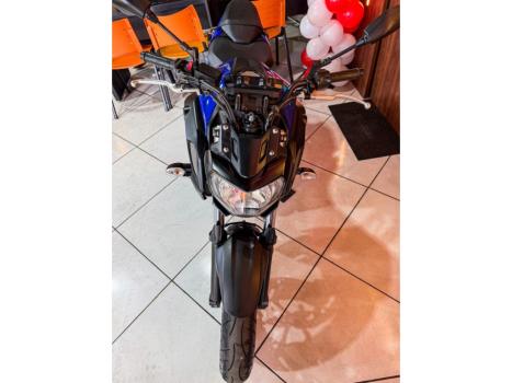 YAMAHA MT-07 700 ABS, Foto 4