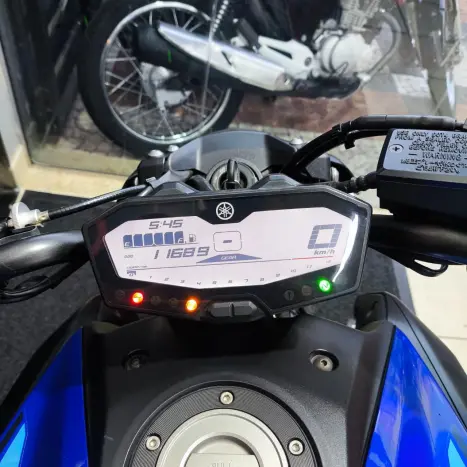 YAMAHA MT-07 700 ABS, Foto 5