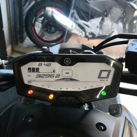 YAMAHA MT-07 700 ABS, Foto 4