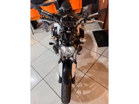 YAMAHA MT-07 700 ABS, Foto 4