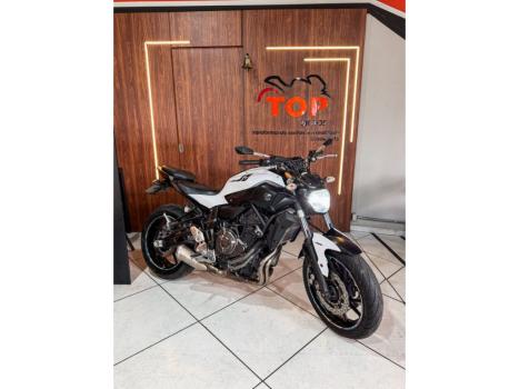 YAMAHA MT-07 700 ABS, Foto 5