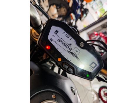 YAMAHA MT-07 700 ABS, Foto 12
