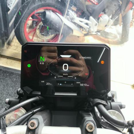 YAMAHA MT-07 700 ABS, Foto 5