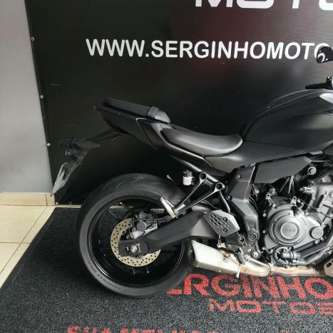 YAMAHA MT-07 700 ABS, Foto 6