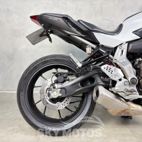 YAMAHA MT-07 700 ABS, Foto 2