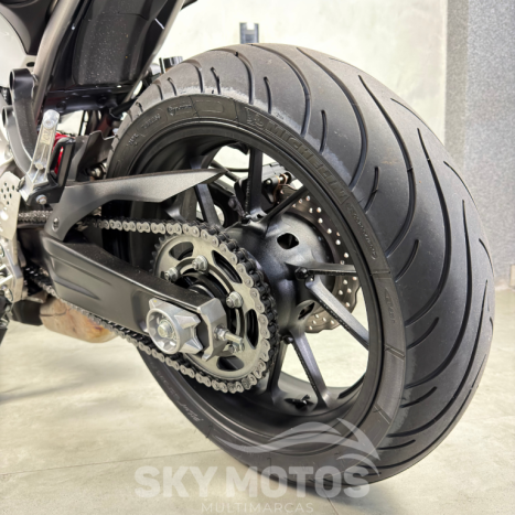 YAMAHA MT-07 700 ABS, Foto 19
