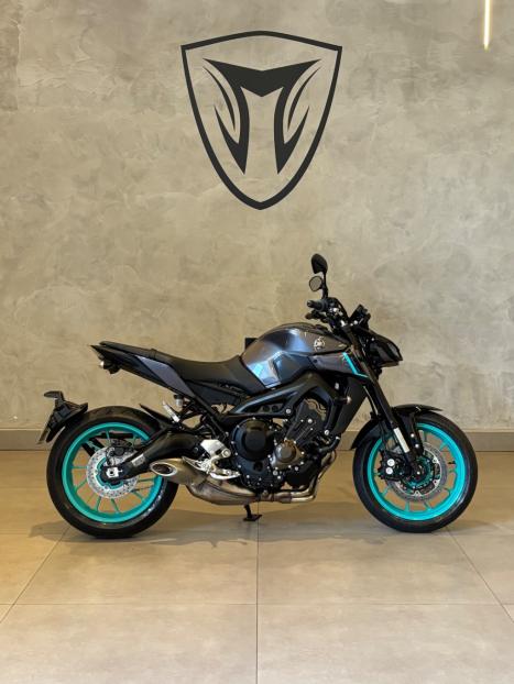 YAMAHA MT-09 850 , Foto 3