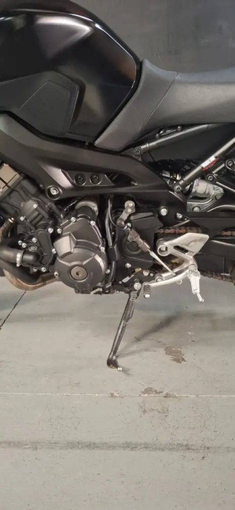 YAMAHA MT-09 850 ABS, Foto 4