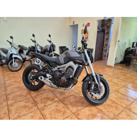 YAMAHA MT-09 850 ABS, Foto 6