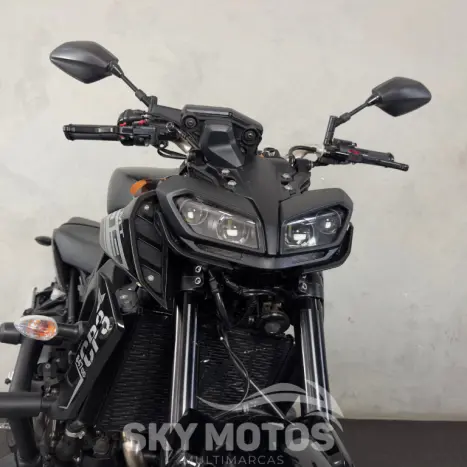 YAMAHA MT-09 850 ABS, Foto 5
