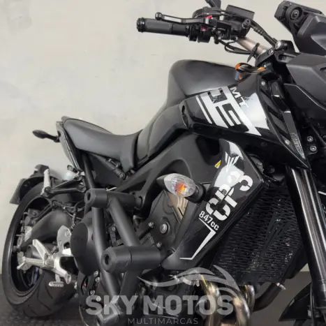 YAMAHA MT-09 850 ABS, Foto 6