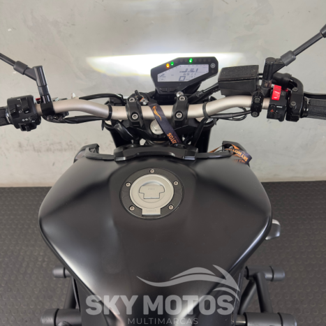 YAMAHA MT-09 850 ABS, Foto 9