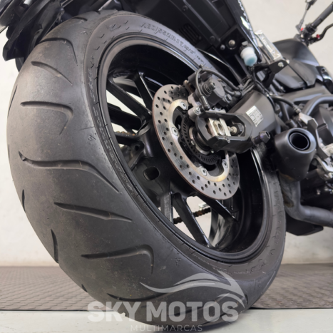 YAMAHA MT-09 850 ABS, Foto 10