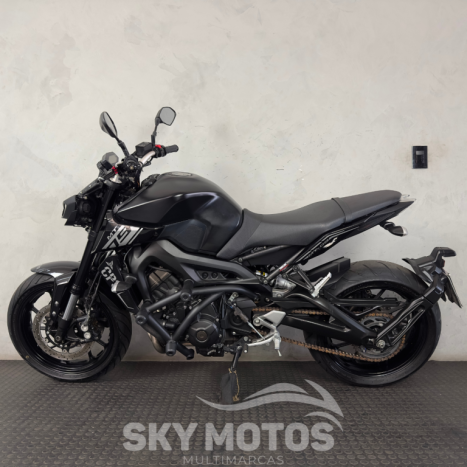 YAMAHA MT-09 850 ABS, Foto 11