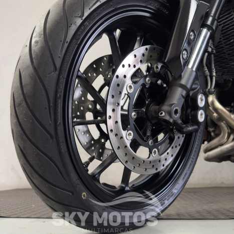 YAMAHA MT-09 850 ABS, Foto 16