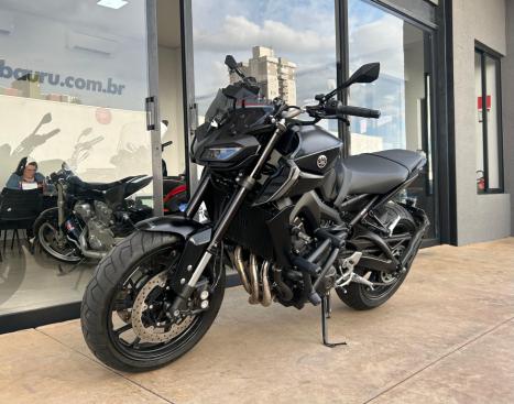 YAMAHA MT-09 850 ABS, Foto 4