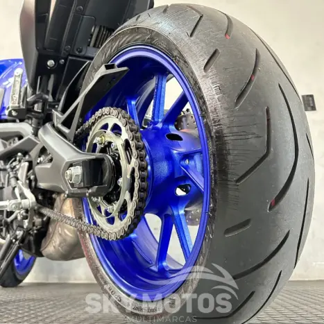 YAMAHA MT-09 850 ABS, Foto 3