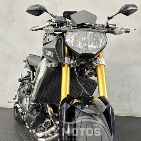 YAMAHA MT-09 850 ABS, Foto 4