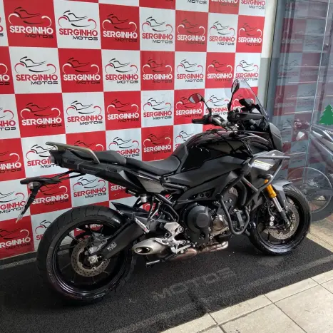 YAMAHA MT-09 850 ABS, Foto 6