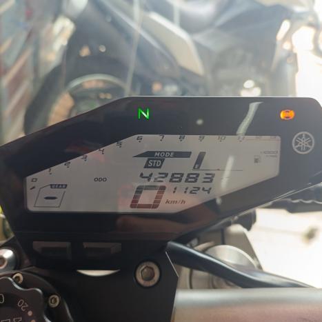 YAMAHA MT-09 850 ABS, Foto 6
