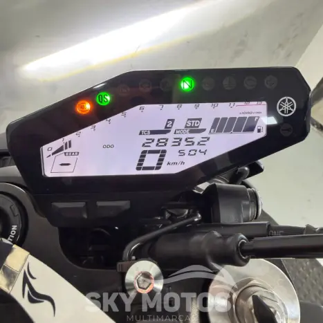YAMAHA MT-09 850 ABS, Foto 10