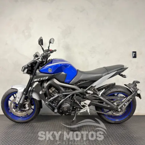 YAMAHA MT-09 850 ABS, Foto 11