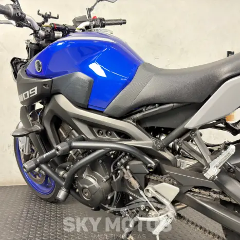 YAMAHA MT-09 850 ABS, Foto 20