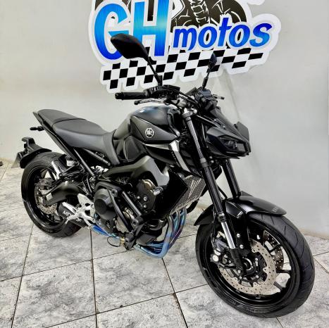 YAMAHA MT-09 850 ABS, Foto 3