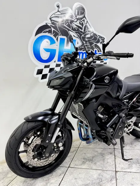 YAMAHA MT-09 850 ABS, Foto 6