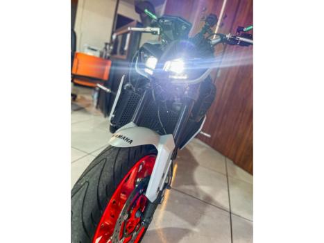 YAMAHA MT-09 850 ABS, Foto 8
