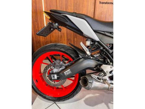 YAMAHA MT-09 850 ABS, Foto 9