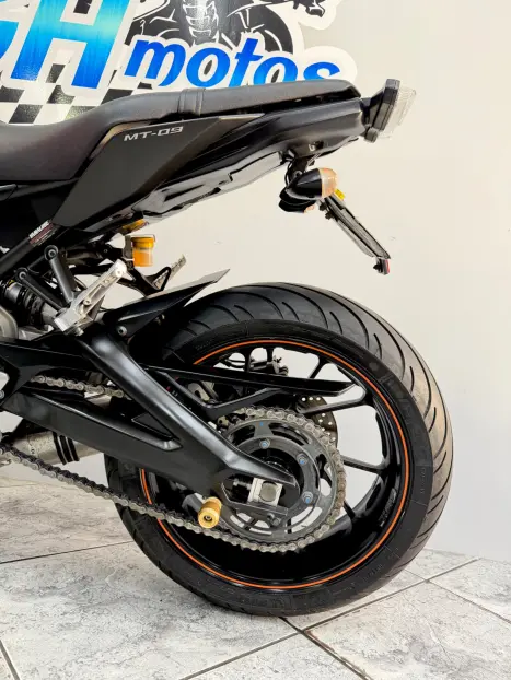 YAMAHA MT-09 850 ABS, Foto 8