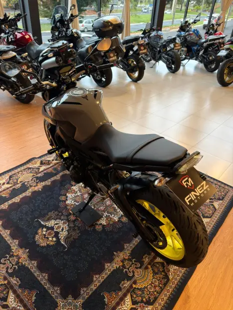 YAMAHA MT-09 850 ABS, Foto 8