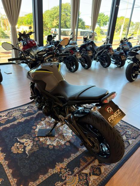 YAMAHA MT-09 850 ABS, Foto 5