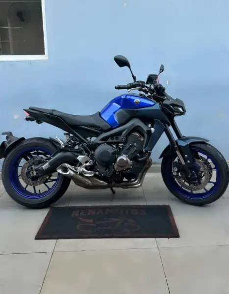 YAMAHA MT-09 850 ABS, Foto 3