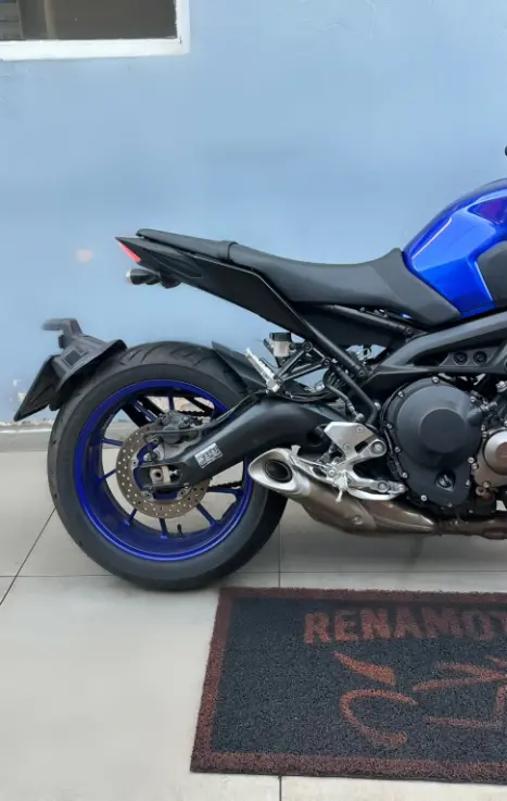 YAMAHA MT-09 850 ABS, Foto 4
