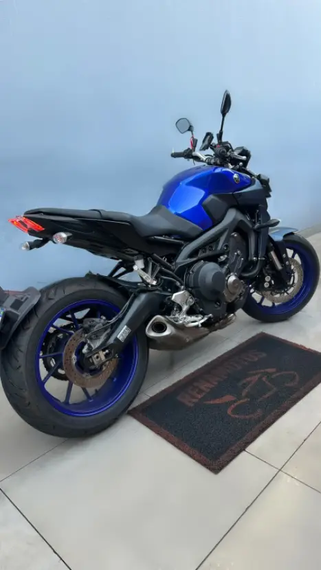 YAMAHA MT-09 850 ABS, Foto 6