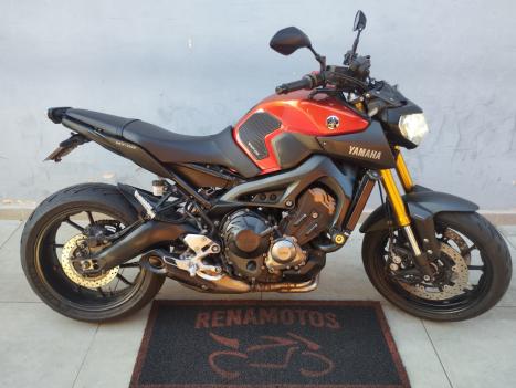 YAMAHA MT-09 850 ABS, Foto 1
