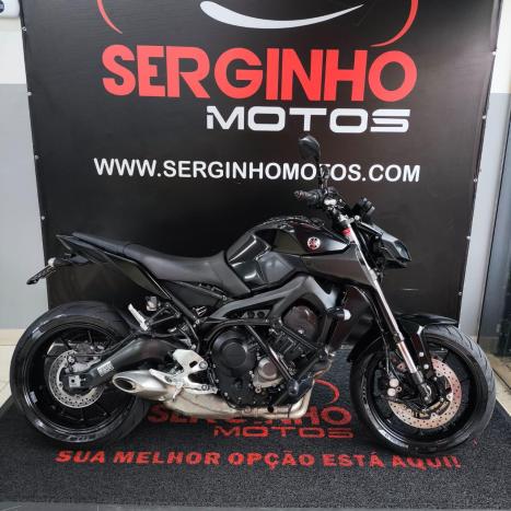 YAMAHA MT-09 850 ABS, Foto 1