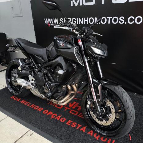 YAMAHA MT-09 850 ABS, Foto 6