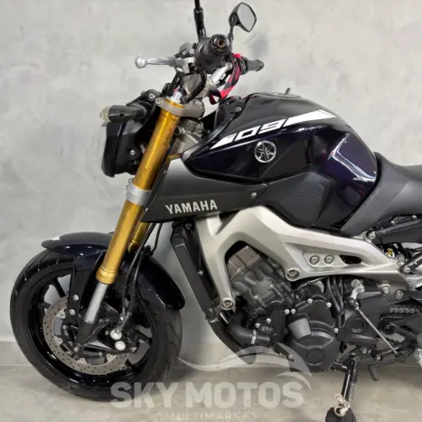 YAMAHA MT-09 850 ABS, Foto 12