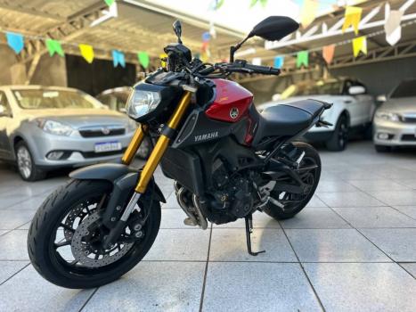 YAMAHA MT-09 850 ABS, Foto 3