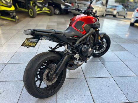 YAMAHA MT-09 850 ABS, Foto 4