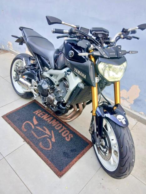 YAMAHA MT-09 850 ABS, Foto 8